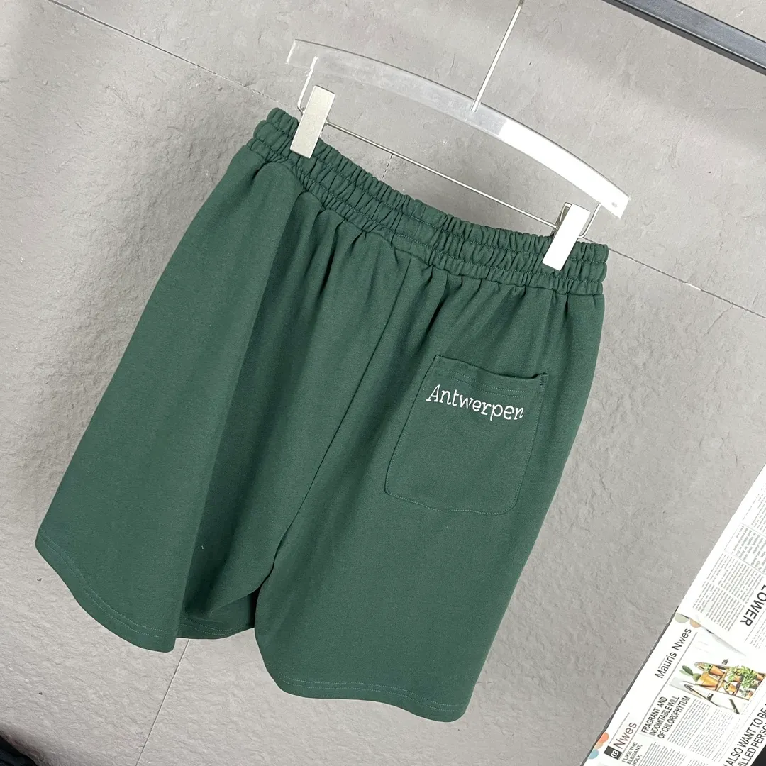 ：A 49 Balenciga/ ， ， ， ， ， ，OS ， ， Same Style。 Sizes M -2xl